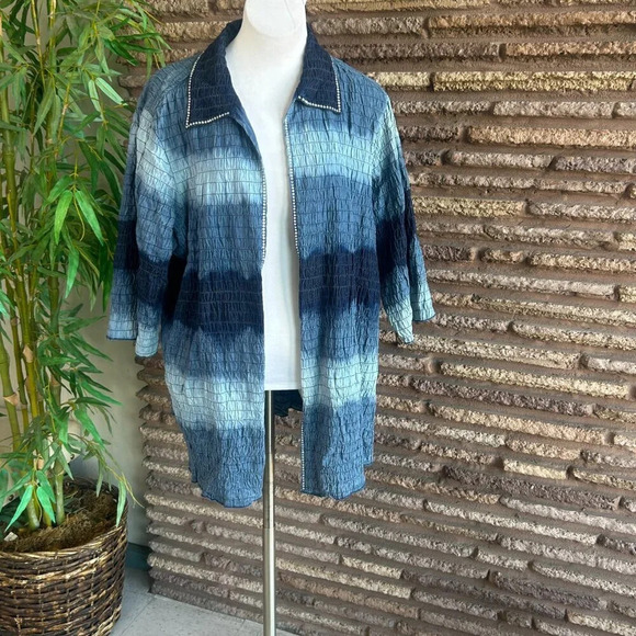 Bleu Bayou Denim Ombre Smocked Open Drape Rhinestone Accented Jacket Size 2X - Picture 8 of 9
